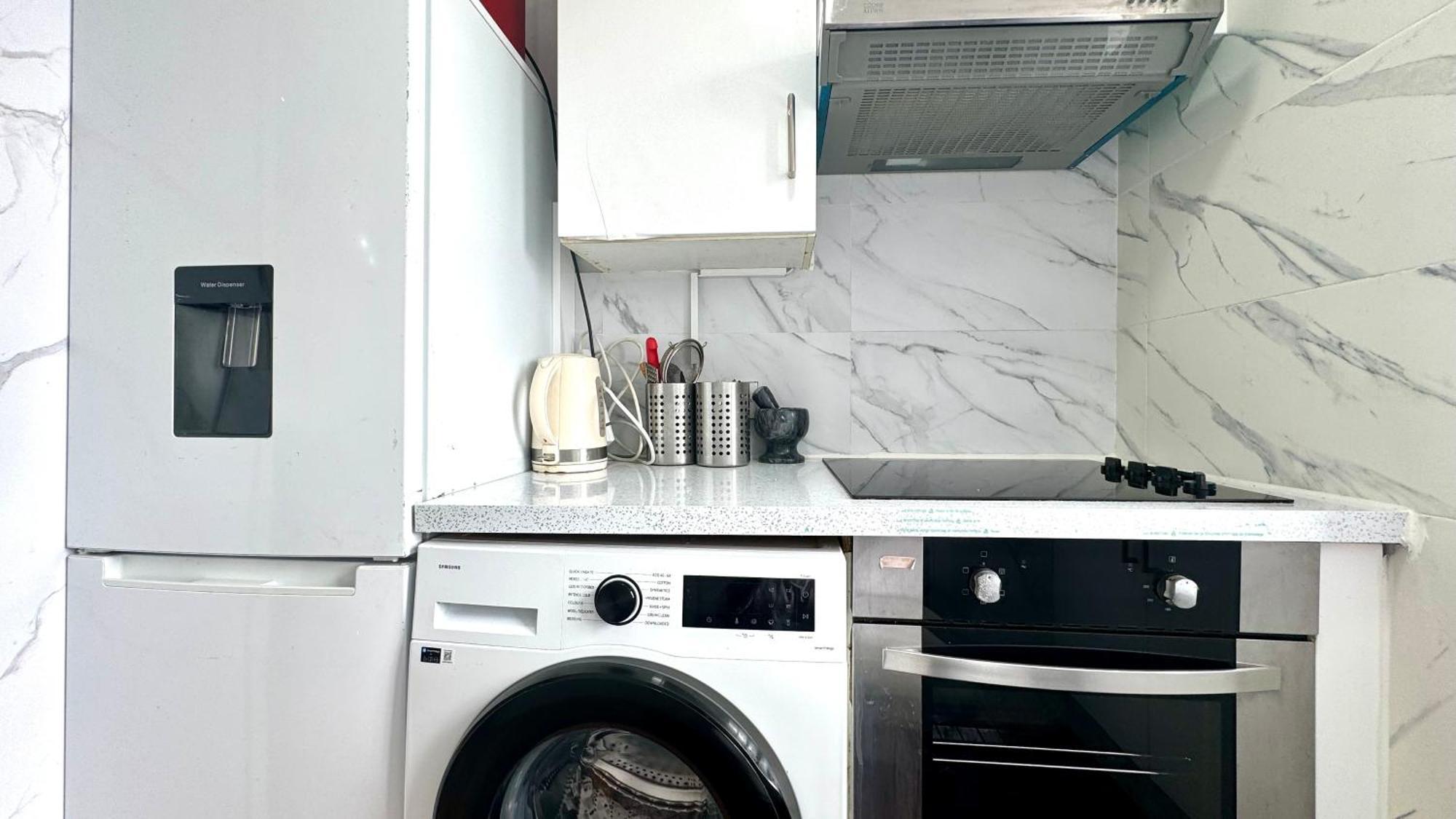 Apartment 3 Bedroom Edgware Road By Ali London