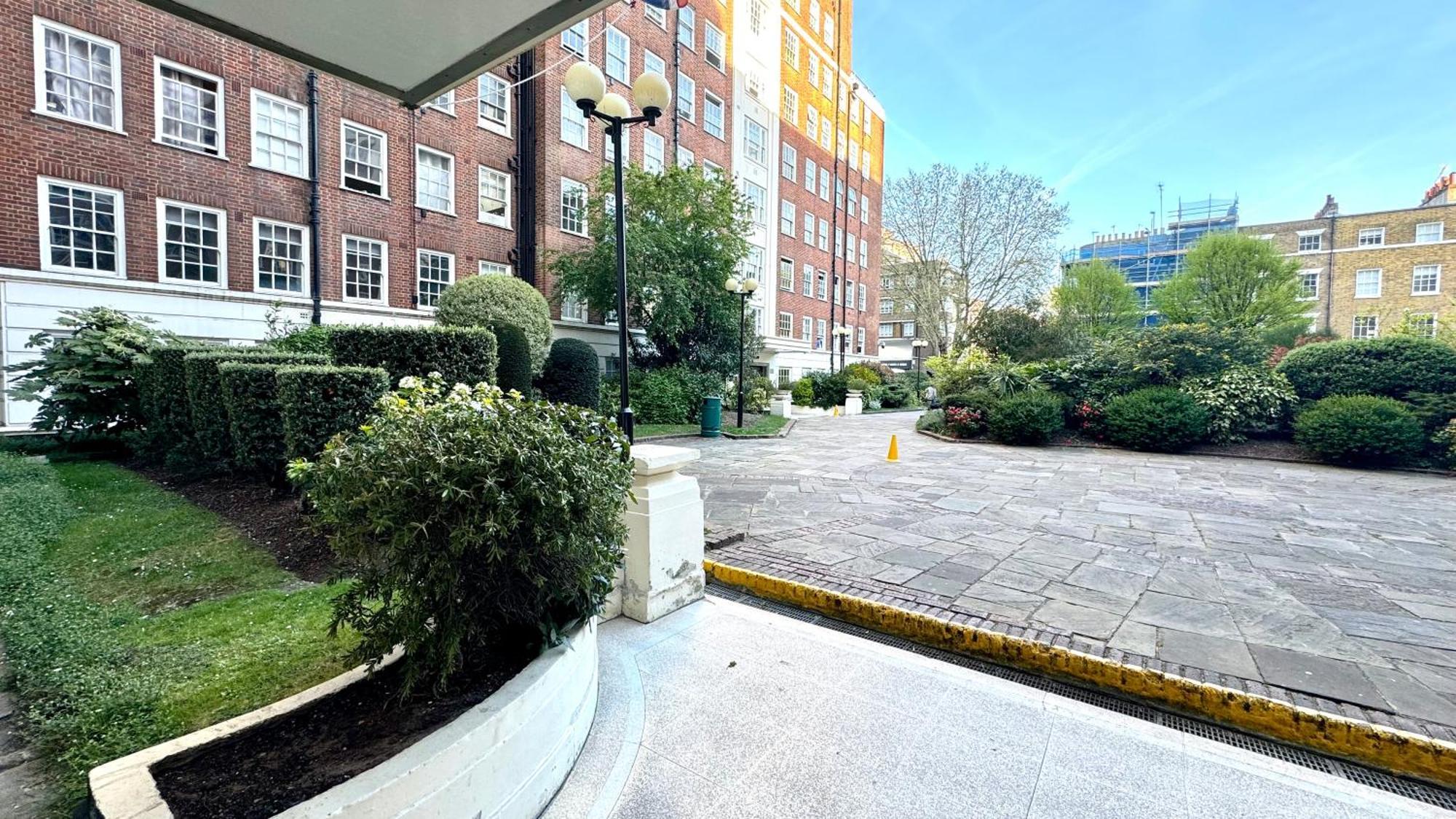 Apartment 3 Bedroom Edgware Road By Ali